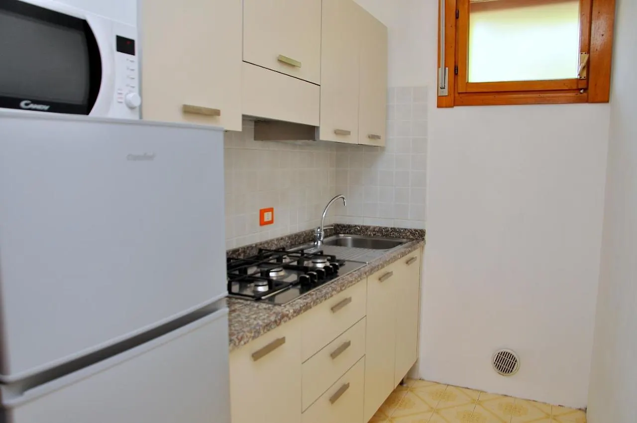 Condominio Corinzia ビビオーネ アパート