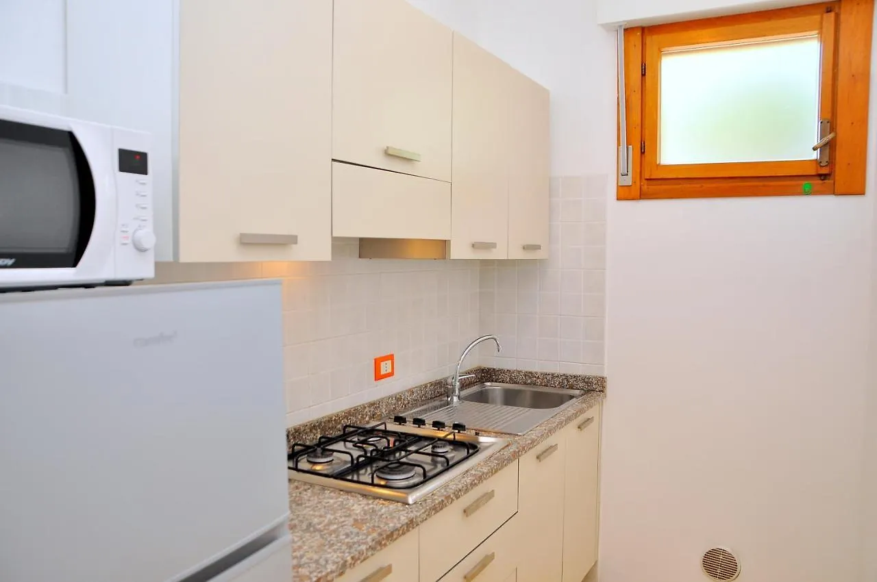 Condominio Corinzia ビビオーネ アパート