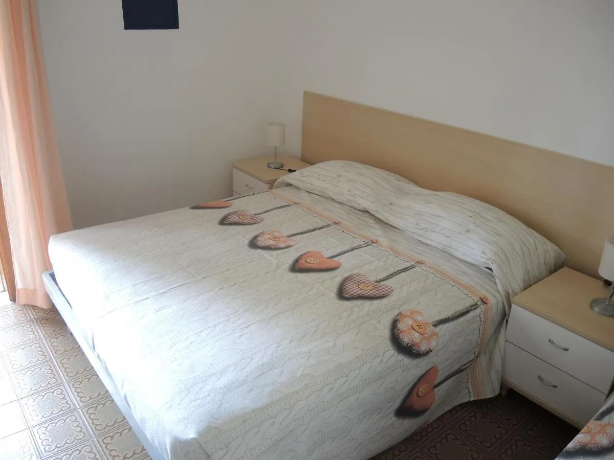 Condominio Corinzia Bibione 0*,
